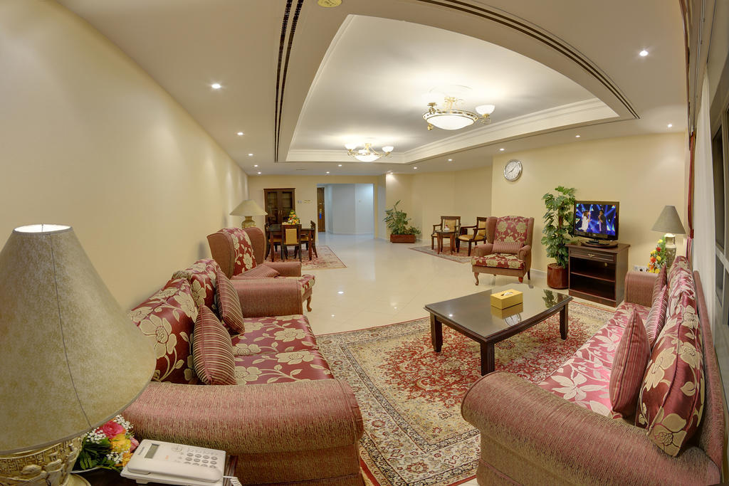 Deira Suites Deluxe Hotel Suites Dubai Exterior foto